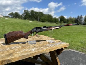 Benelli LUPO .300 Win Mag 24" 1:11" Bbl AA-Walnut/BE.S.T. 4+1 Bolt-Action Rifle 11909