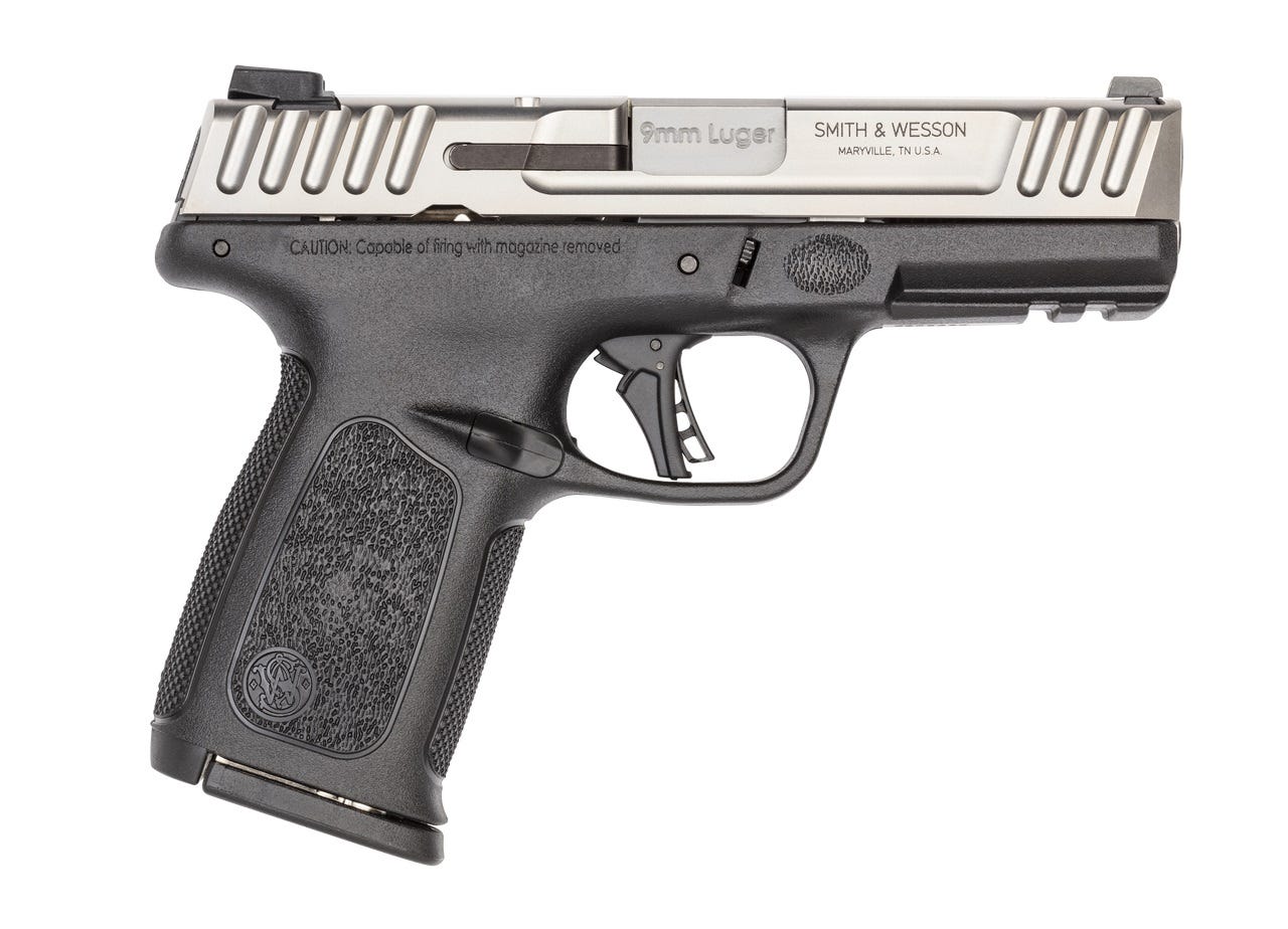 SMITH AND WESSON SD9 2.0 BLACK / STAINLESS 9MM 4″ BARREL 16-ROUNDS SMITH AND WESSON SD9 2.0 BLACK / STAINLESS 9MM 4" BARREL 16-ROUNDS