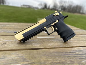 MAGNUM RESEARCH DESERT EAGLE L6 GOLD .50 AE 6" BARREL 7-ROUNDS