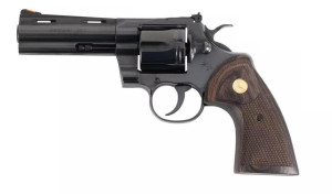 COLT Python 357 Mag / 38 Special 4.25" 6rd Revolver - Blued | Walnut