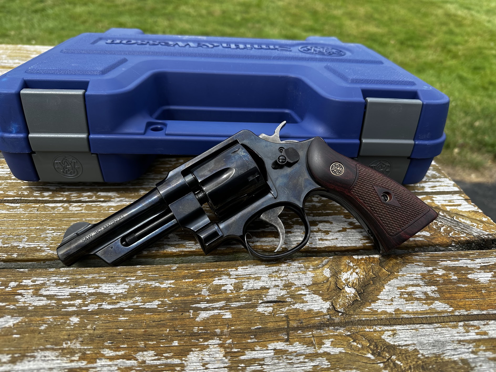 SMITH & WESSON 20 LIMITED EDITION .357mag 4″ revolver SMITH & WESSON 20 LIMITED EDITION .357mag 4" revolver