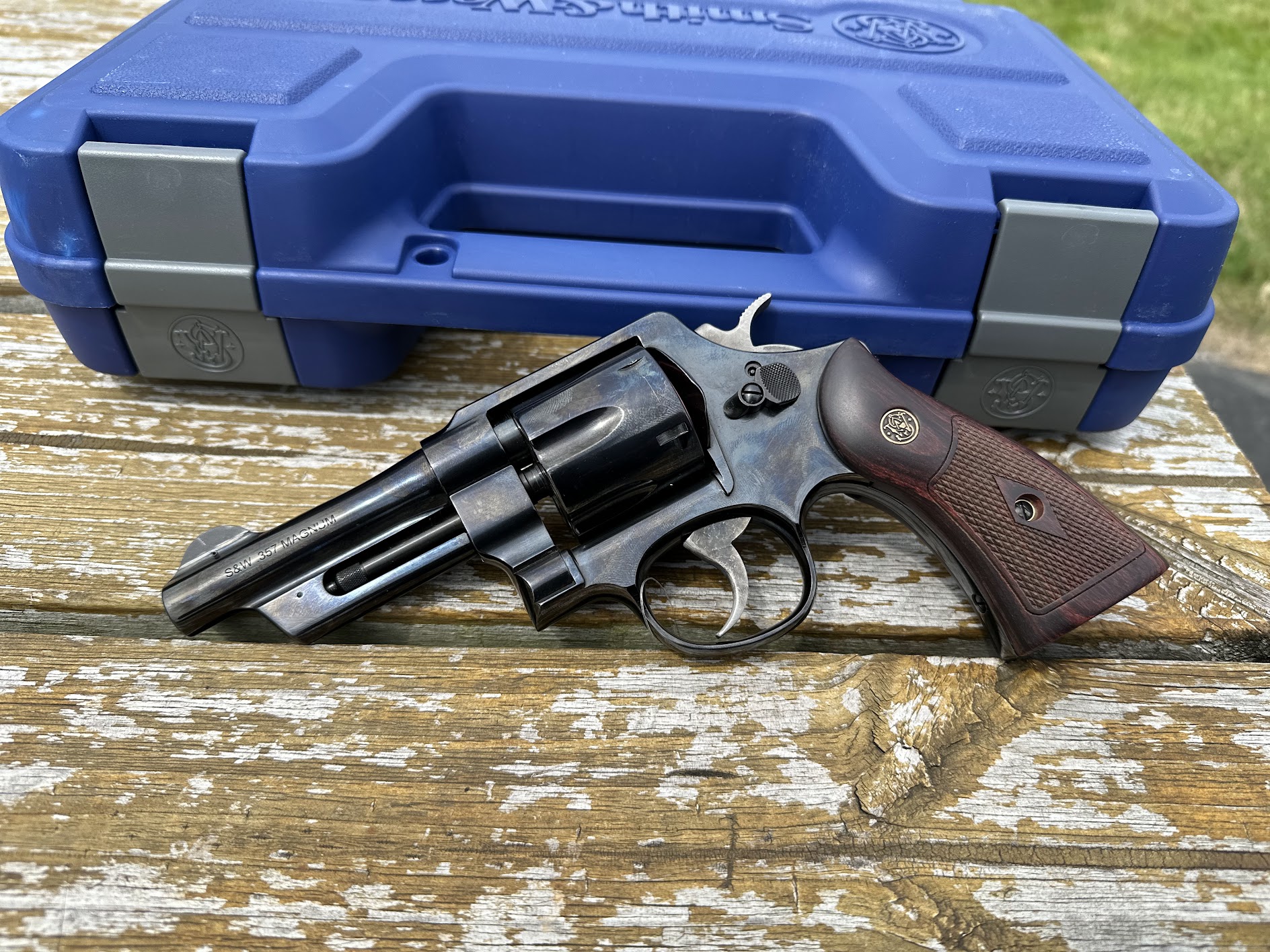 SMITH & WESSON 20 LIMITED EDITION .357mag 4″ revolver SMITH & WESSON 20 LIMITED EDITION .357mag 4" revolver