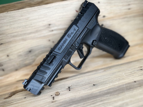Canik pistol