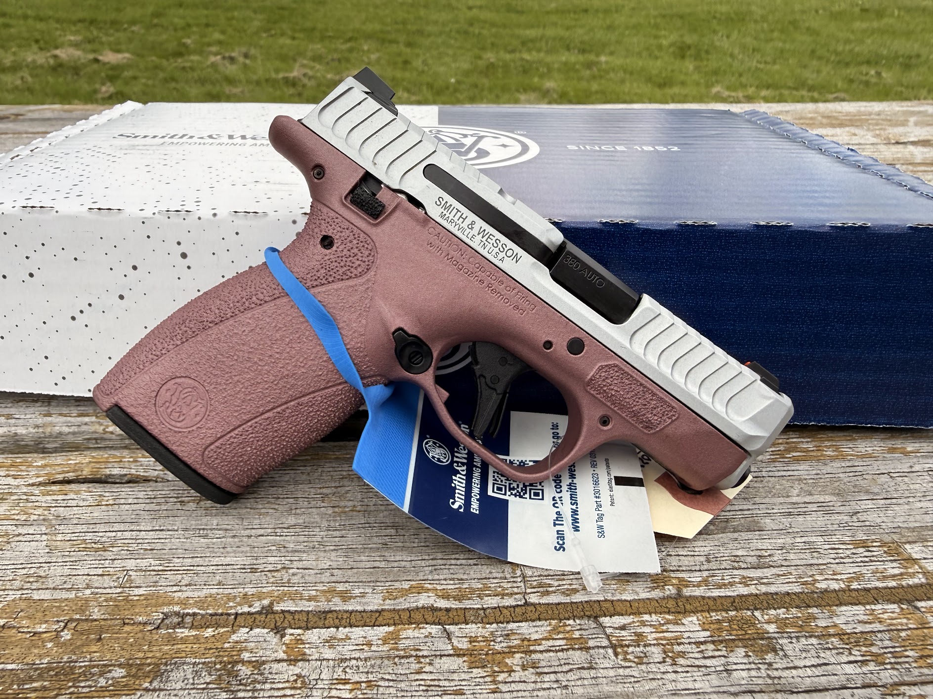 SMITH and WESSON M&P BODYGUARD 2.0 THUMB SAFETY BLUSH/SILVER 380AUTO 2.75″ SMITH and WESSON M&P BODYGUARD 2.0 THUMB SAFETY BLUSH/SILVER 380AUTO 2.75"